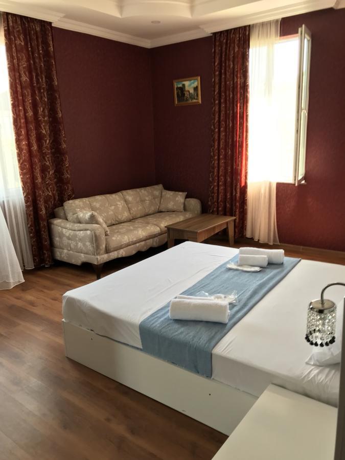 Nani'S Sweet Home Batumi Exterior photo