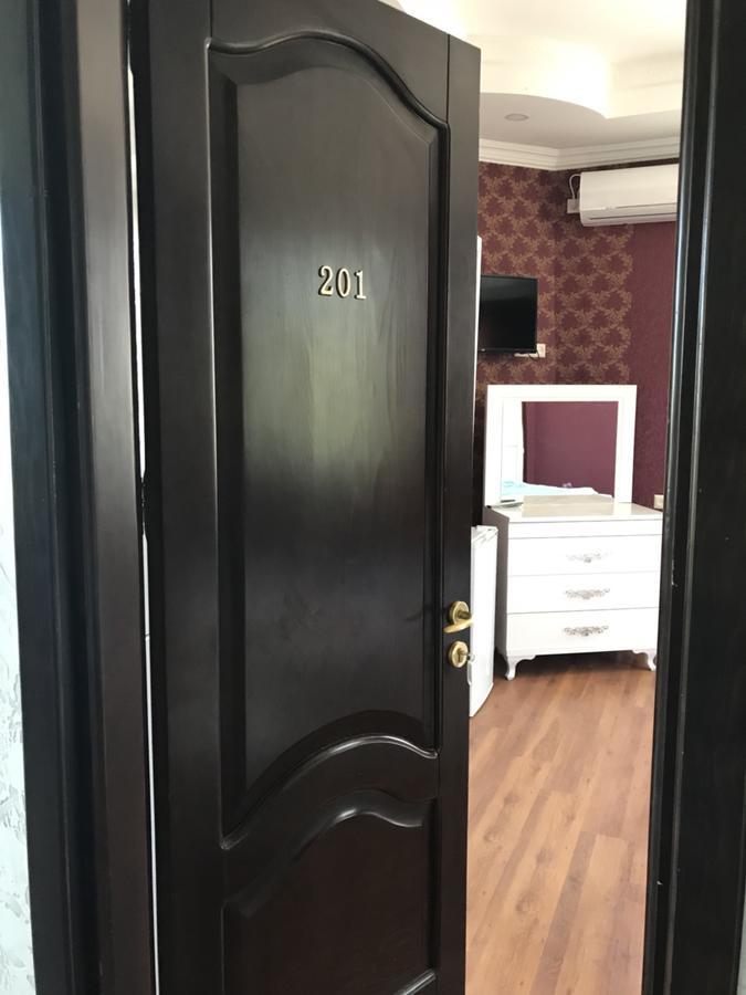 Nani'S Sweet Home Batumi Exterior photo