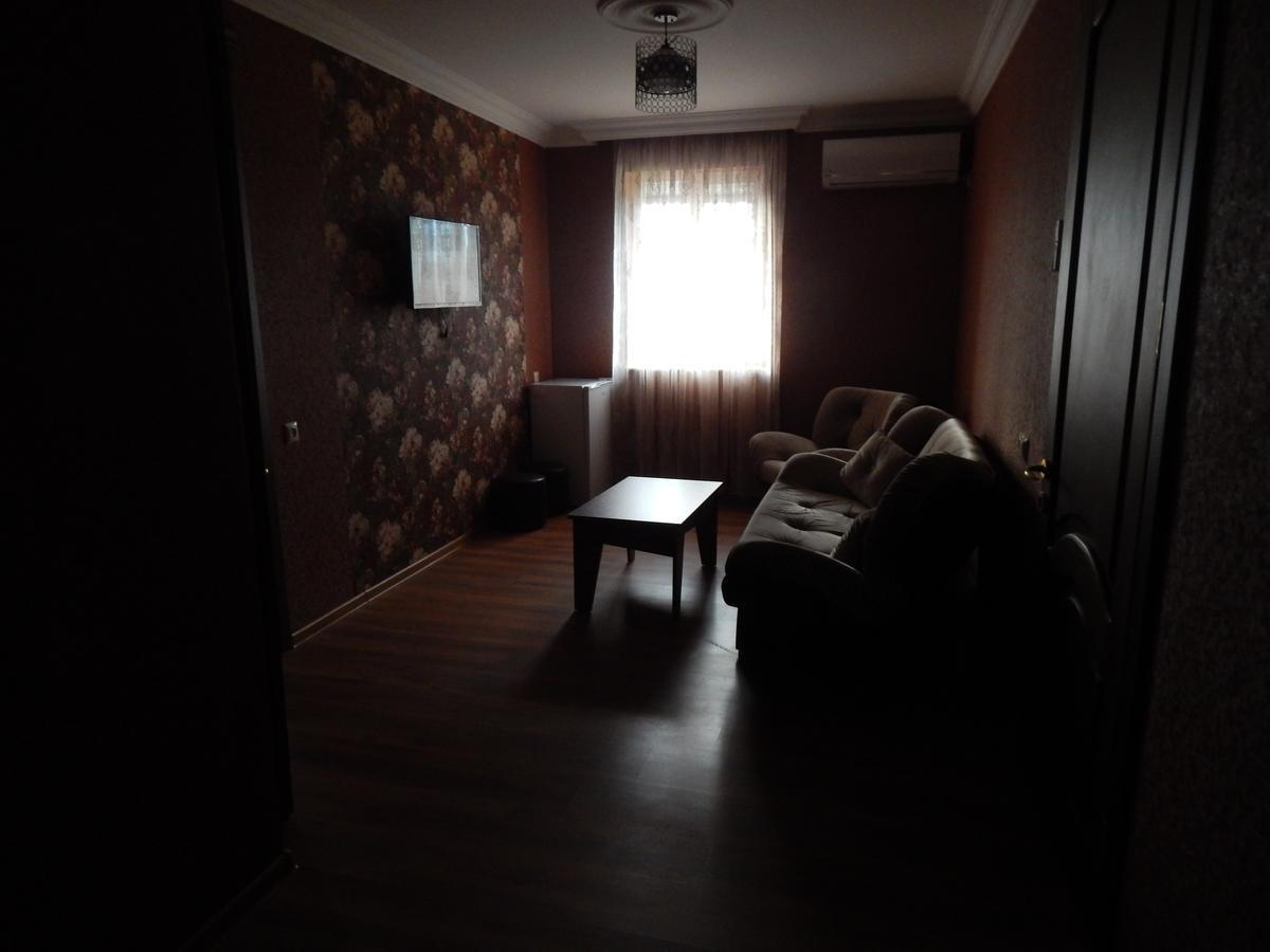 Nani'S Sweet Home Batumi Exterior photo
